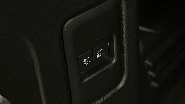 Used Land Rover Defender 110 2022 for sale - 75109089: Photo 26