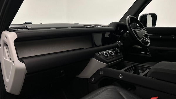 Used Land Rover Defender 110 2022 for sale - 75109089: Photo 33