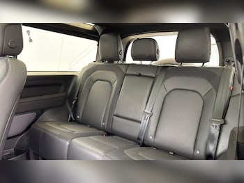 Used Land Rover Defender 90 2024 for sale - 75991274: Photo