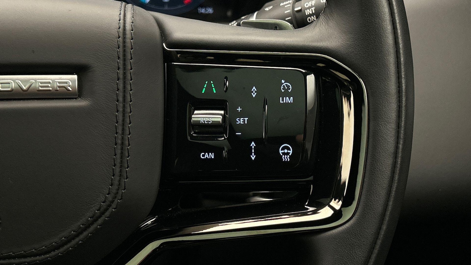 Used Land Rover Range Rover Velar 2024 for sale - 75990642: Photo 33