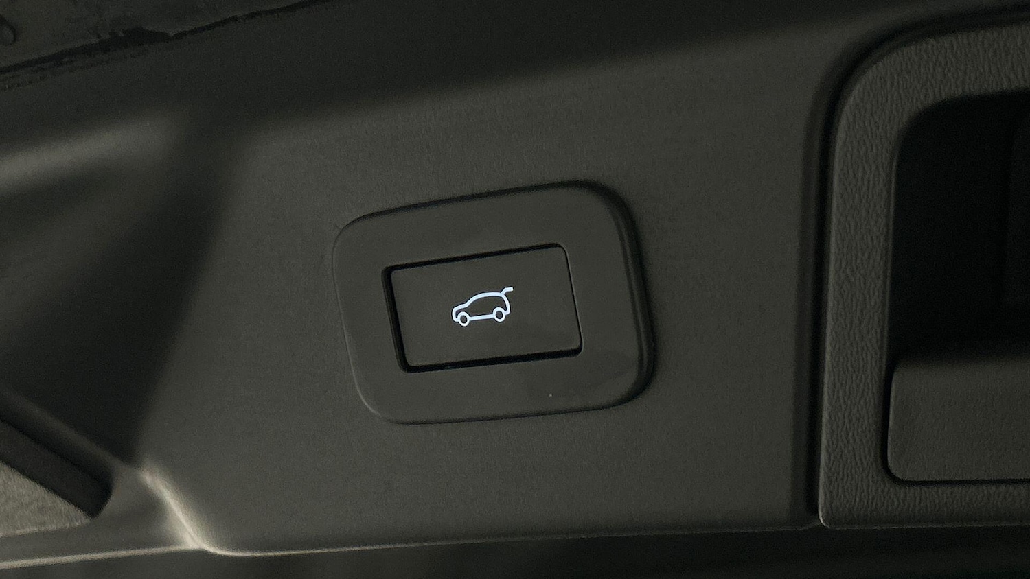 Used Land Rover Range Rover Velar 2024 for sale - 75990642: Photo 36