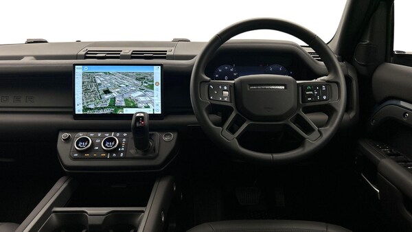 Used Land Rover Defender 110 2025 for sale - 76099317: Photo 15