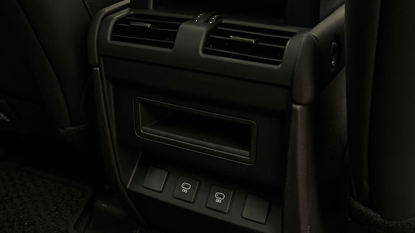 Used Land Rover Defender 110 2025 for sale - 76099317: Photo 18