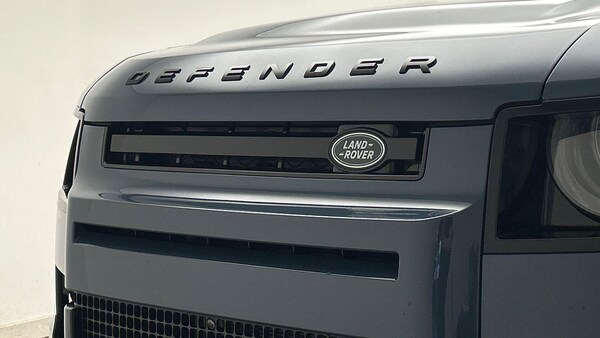 Used Land Rover Defender 110 2025 for sale - 76099317: Photo 44