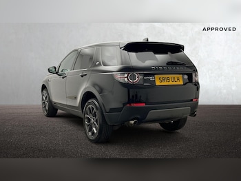 Used Land Rover Discovery Sport 2019 for sale - 75687579: Photo