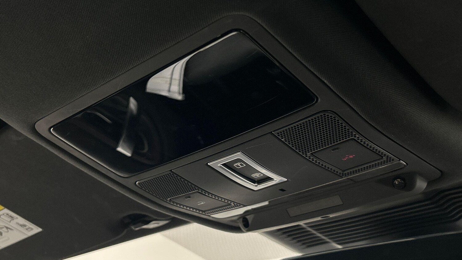 Used Land Rover Discovery Sport 2022 for sale - 76166843: Photo 23