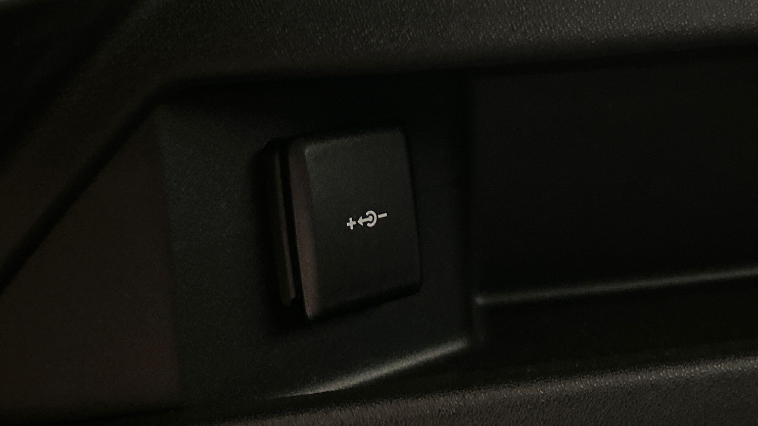 Used Land Rover Discovery Sport 2022 for sale - 76166843: Photo 26