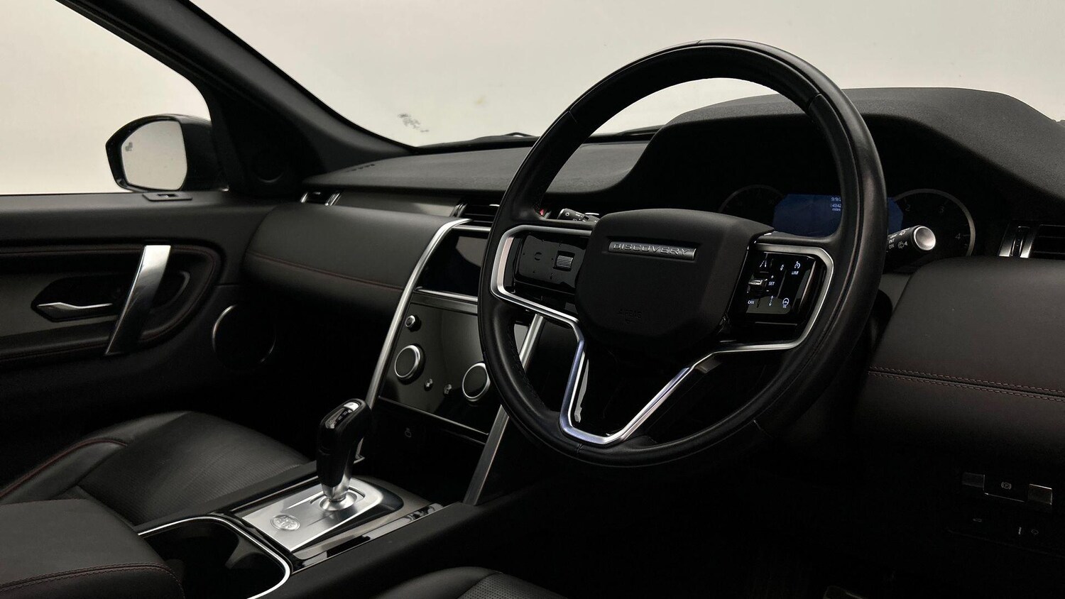Used Land Rover Discovery Sport 2022 for sale - 76166843: Photo 38