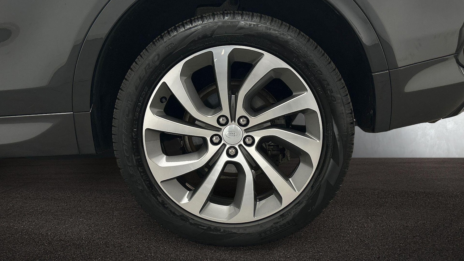 Used Land Rover Discovery Sport 2022 for sale - 76166843: Photo 8