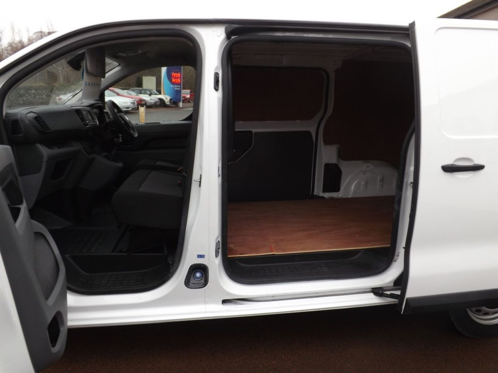 Used Vauxhall Vivaro 2022 for sale - 77463480: Photo 5