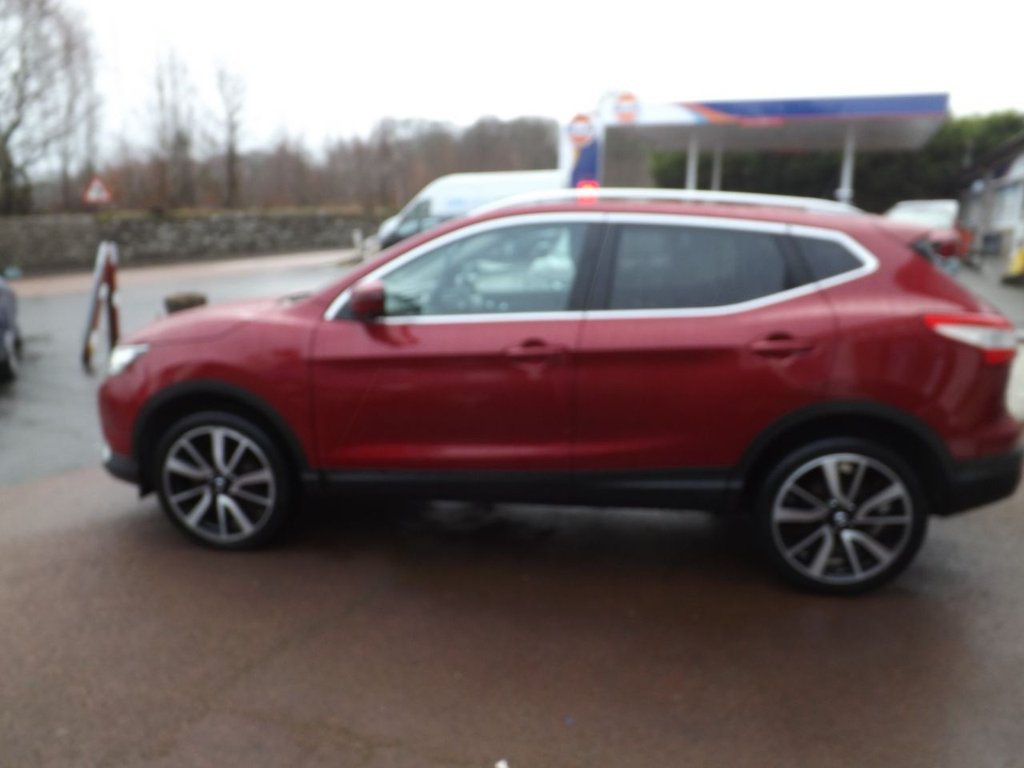 Used Nissan Qashqai 2015 for sale - 77227468: Photo 4