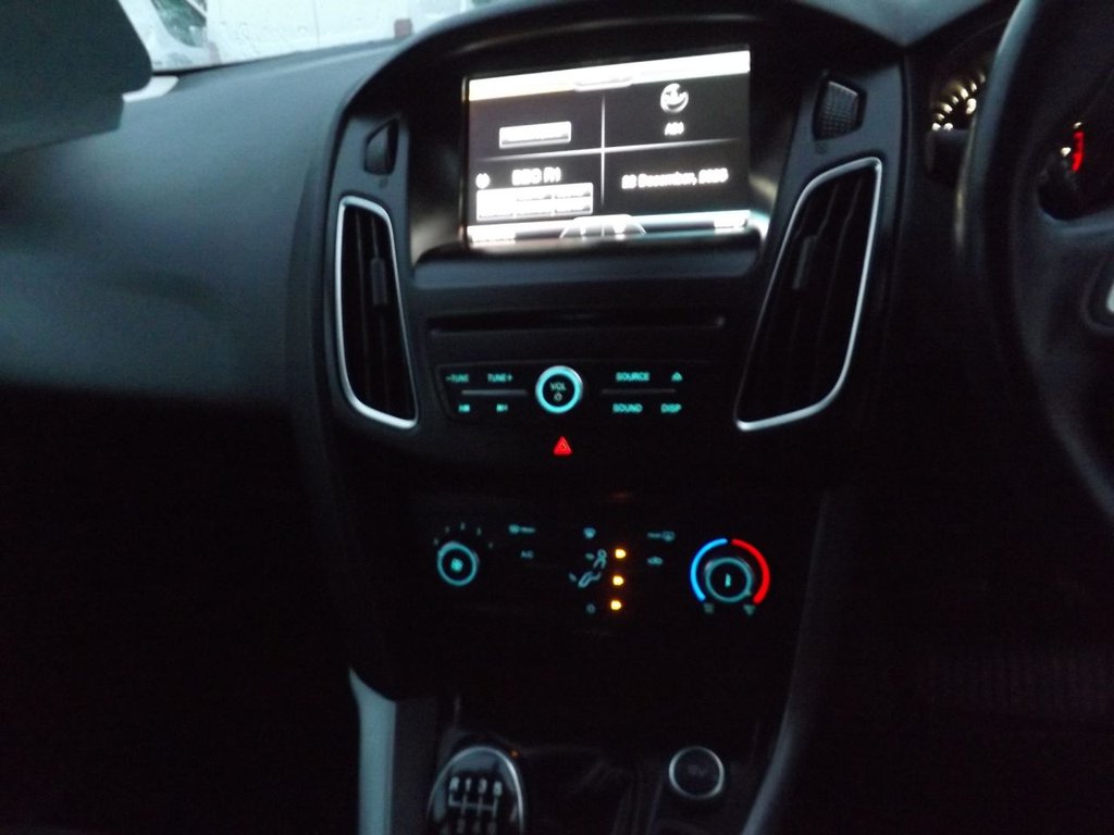 Used Ford Focus 2015 for sale - 77026837: Photo 16