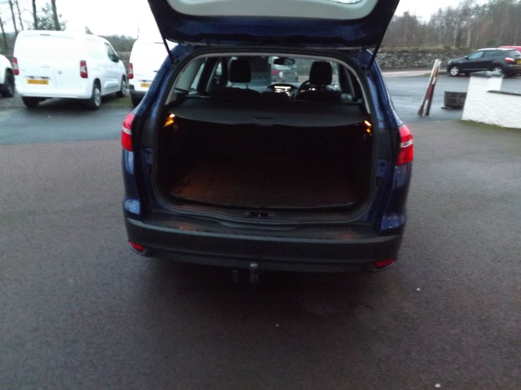 Used Ford Focus 2015 for sale - 77026837: Photo 7