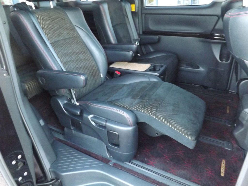 Used Toyota Vellfire 2024 for sale - 77780081: Photo 16