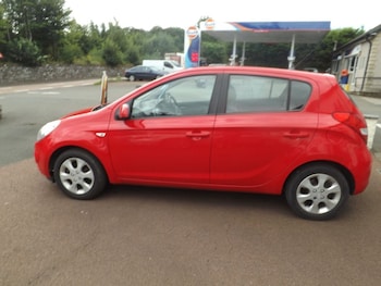Used Hyundai i20 2010 for sale - 79470326: Photo