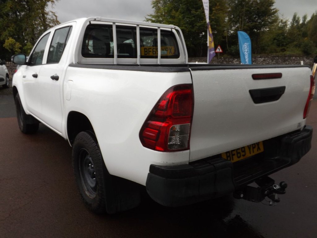Used Toyota Hilux 2019 for sale - 77024086: Photo 9