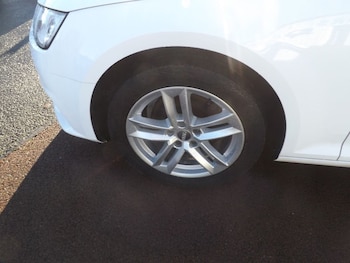 Used Audi A4 2017 for sale - 76056672: Photo