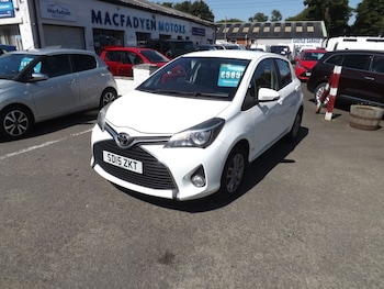 Used Toyota Yaris 2015 for sale - 79300531: Photo