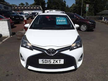 Used Toyota Yaris 2015 for sale - 79300531: Photo