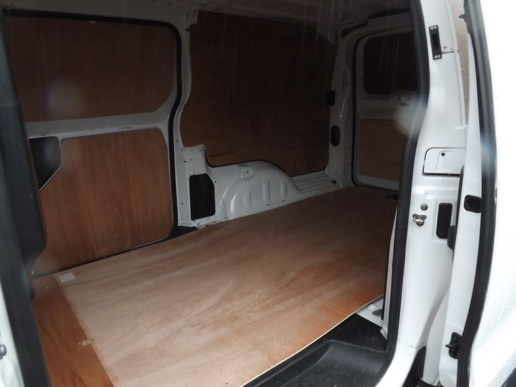 Used Vauxhall Vivaro 2019 for sale - 77024076: Photo 5