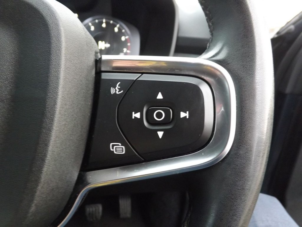 Used Volvo XC40 2022 for sale - 77227460: Photo 30