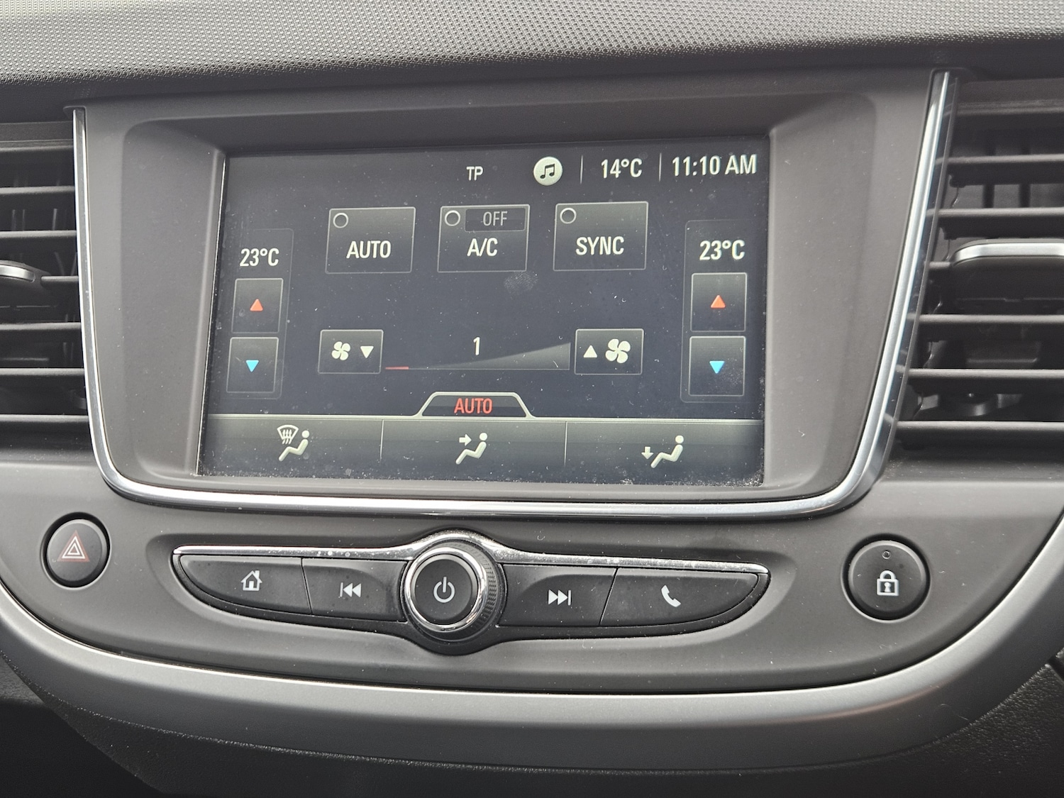 Used Vauxhall Crossland X 2018 for sale - 76870181: Photo 21