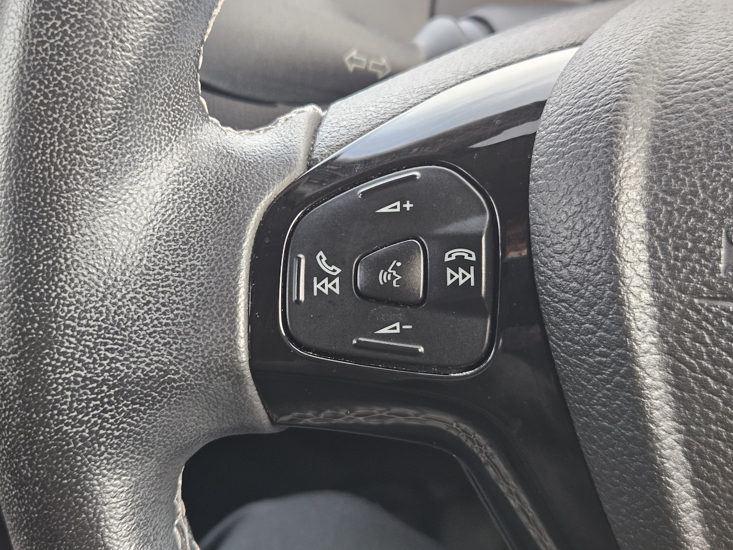 Used Ford Ka+ 2019 for sale - 76871699: Photo 14