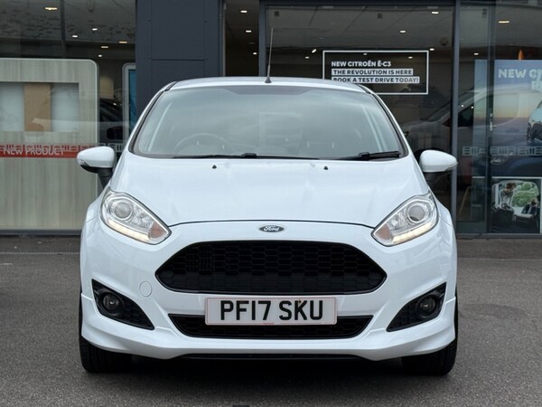 Used Ford Fiesta 2017 for sale - 76196134: Photo 2