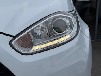Used Ford Fiesta 2017 for sale - 76196134: Photo 3
