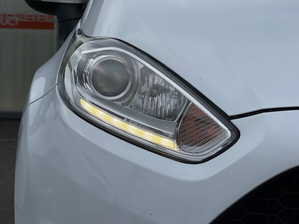 Used Ford Fiesta 2017 for sale - 76196134: Photo 5