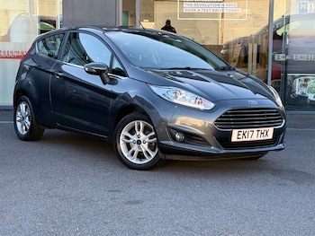 2017 - 1.25 82 Zetec 3dr