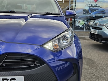 Used Toyota Yaris 2021 for sale - 76195978: Photo