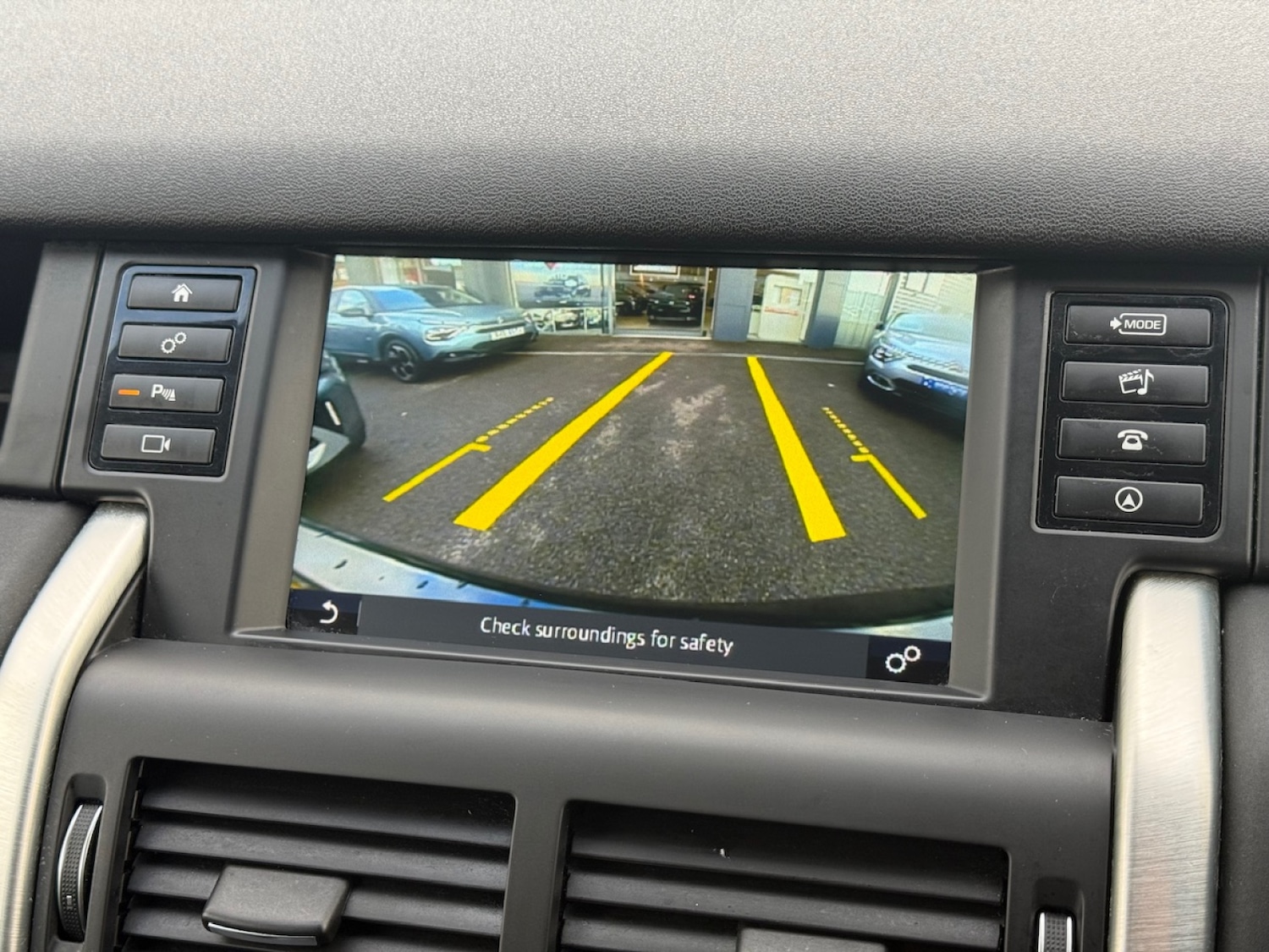 Used Land Rover Discovery Sport 2018 for sale - 76870171: Photo 11