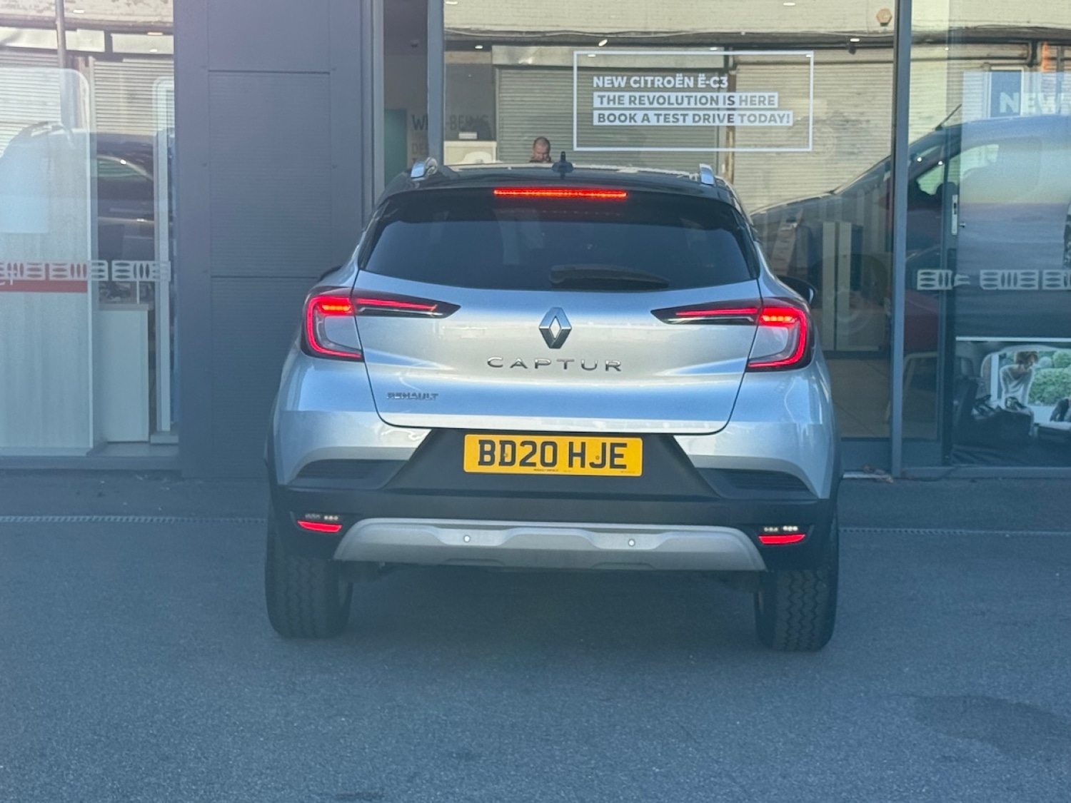 Used Renault Captur 2020 for sale - 76104238: Photo 4