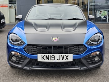 Used Abarth 124 Spider 2019 for sale - 76241666: Photo