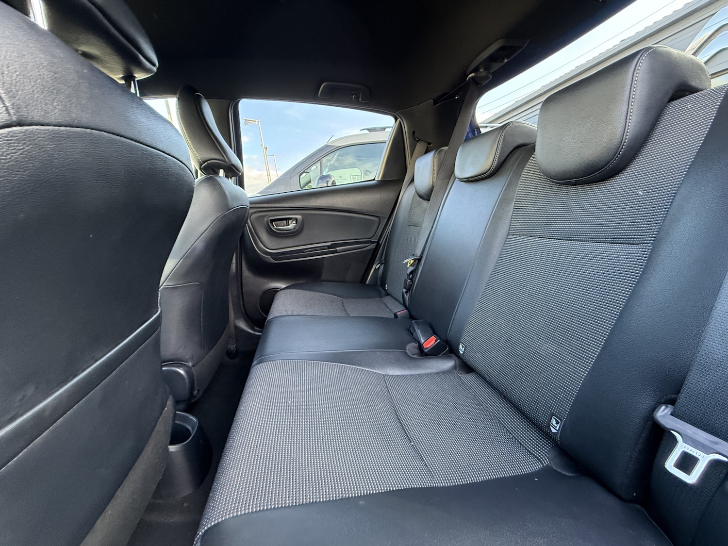 Used Toyota Yaris 2018 for sale - 76022023: Photo 14