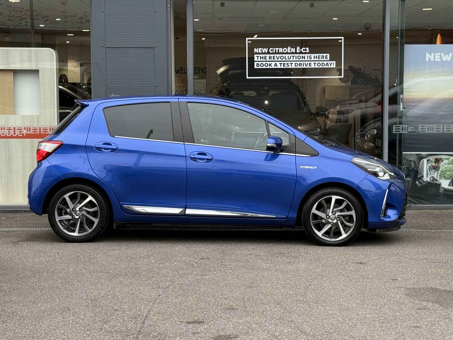 Used Toyota Yaris 2018 for sale - 76022023: Photo 3