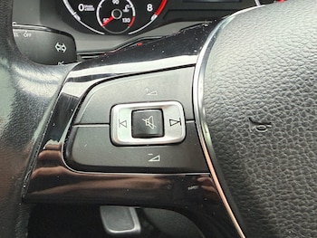 Used Volkswagen Polo 2019 for sale - 77975508: Photo