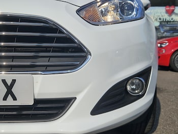 Used Ford Fiesta 2015 for sale - 75467899: Photo