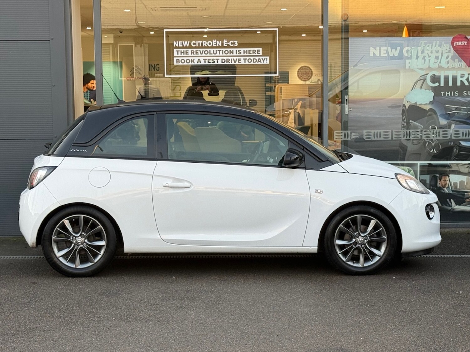 Used Vauxhall ADAM 2017 for sale - 76881699: Photo 15