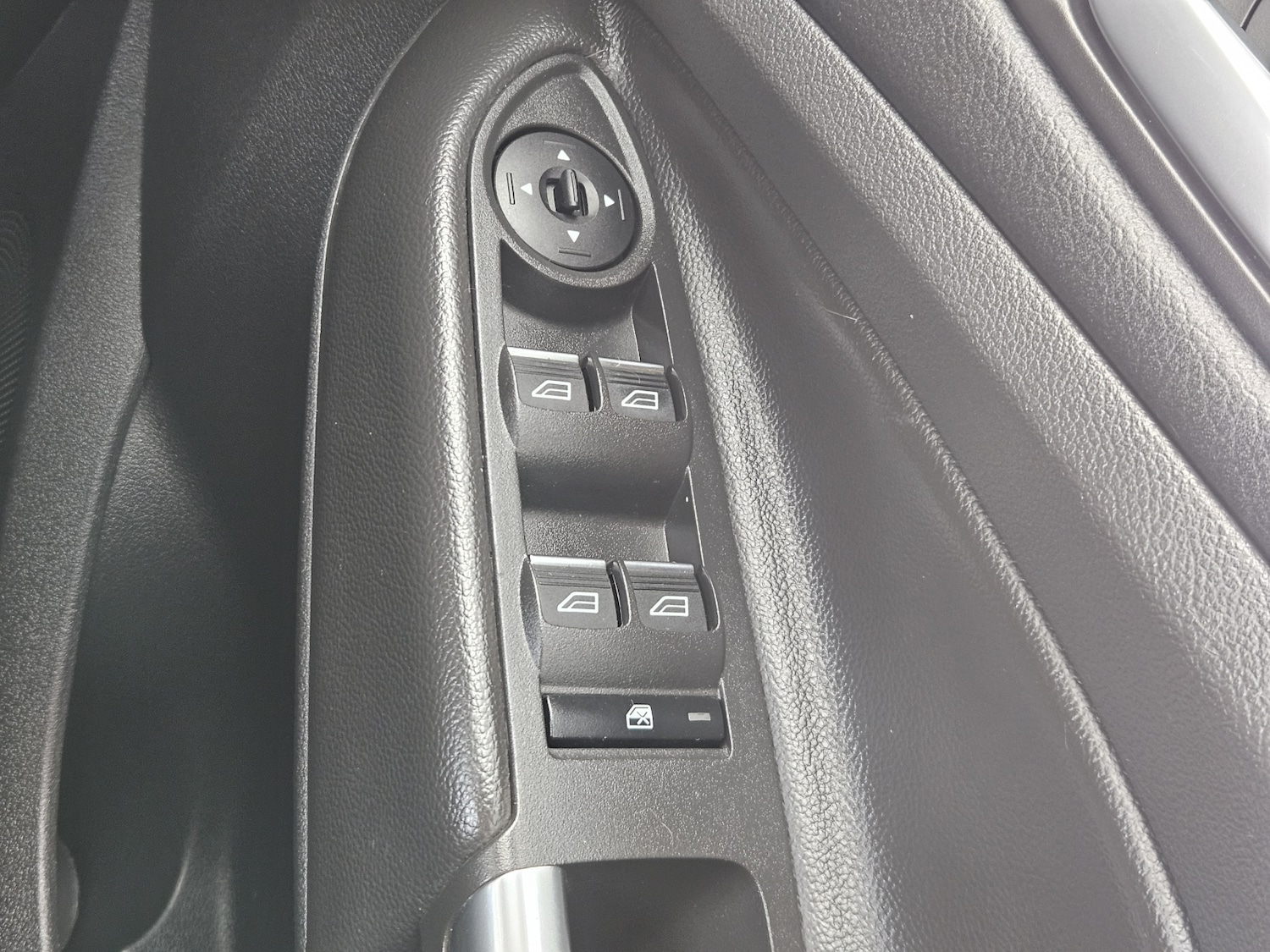 Used Ford Kuga 2016 for sale - 76869525: Photo 20