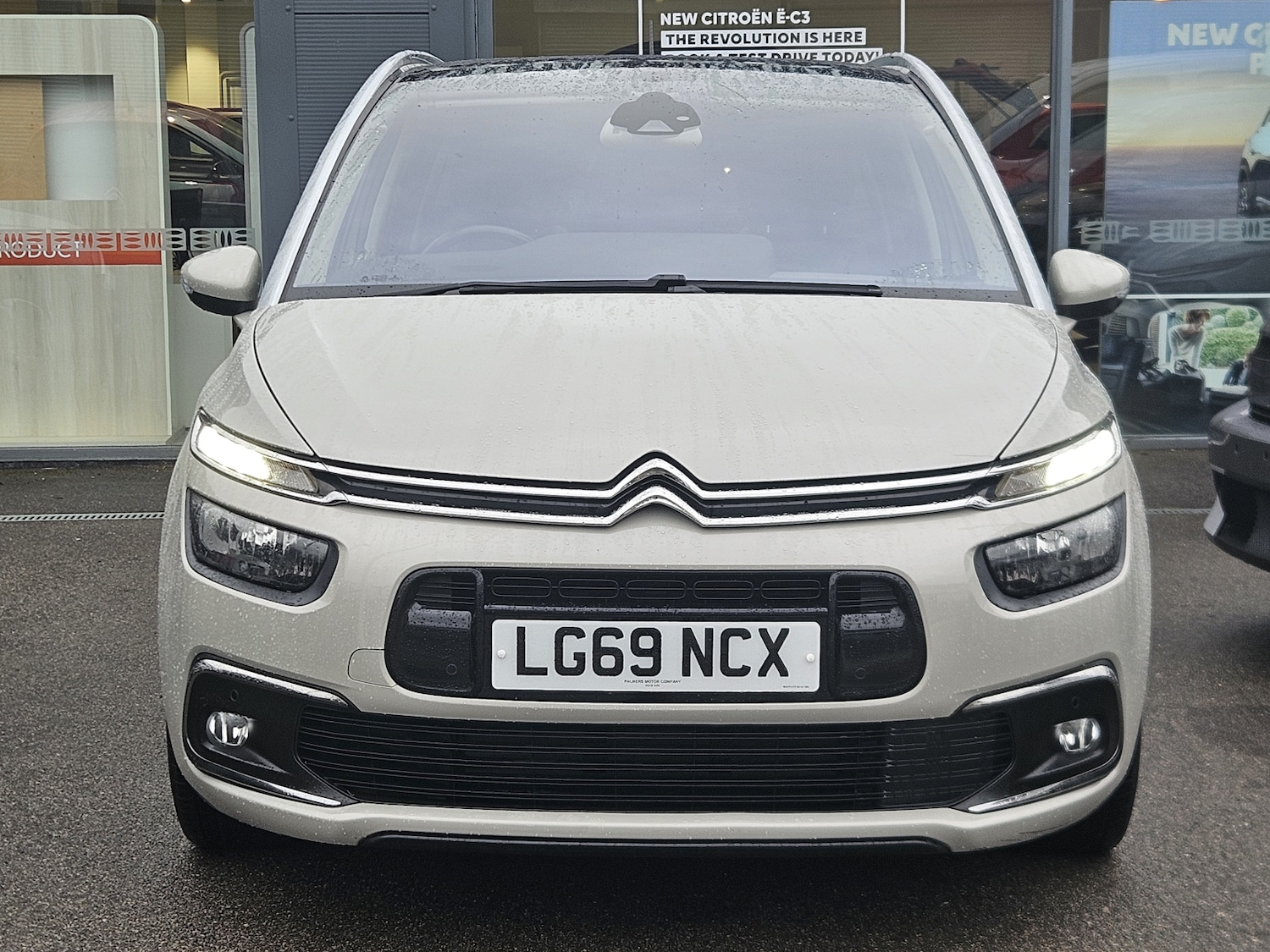 Used Citroen C4 Grand Picasso 2019 for sale - 76870177: Photo 2