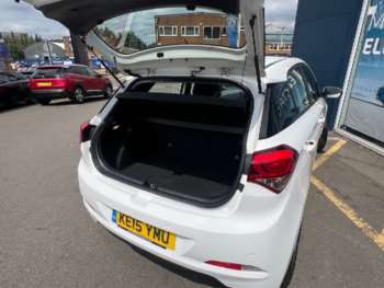 Used Hyundai i20 2015 for sale - 74694659: Photo