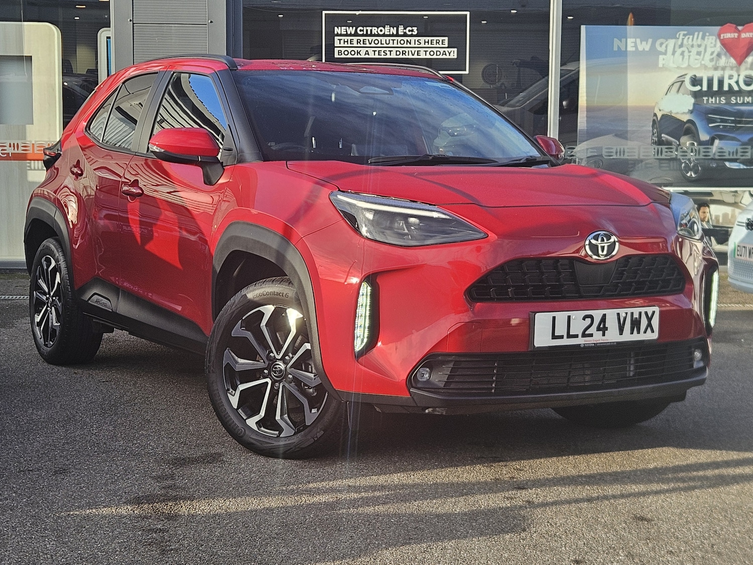 Used Toyota Yaris Cross 2024 for sale - 76873734: Photo 1