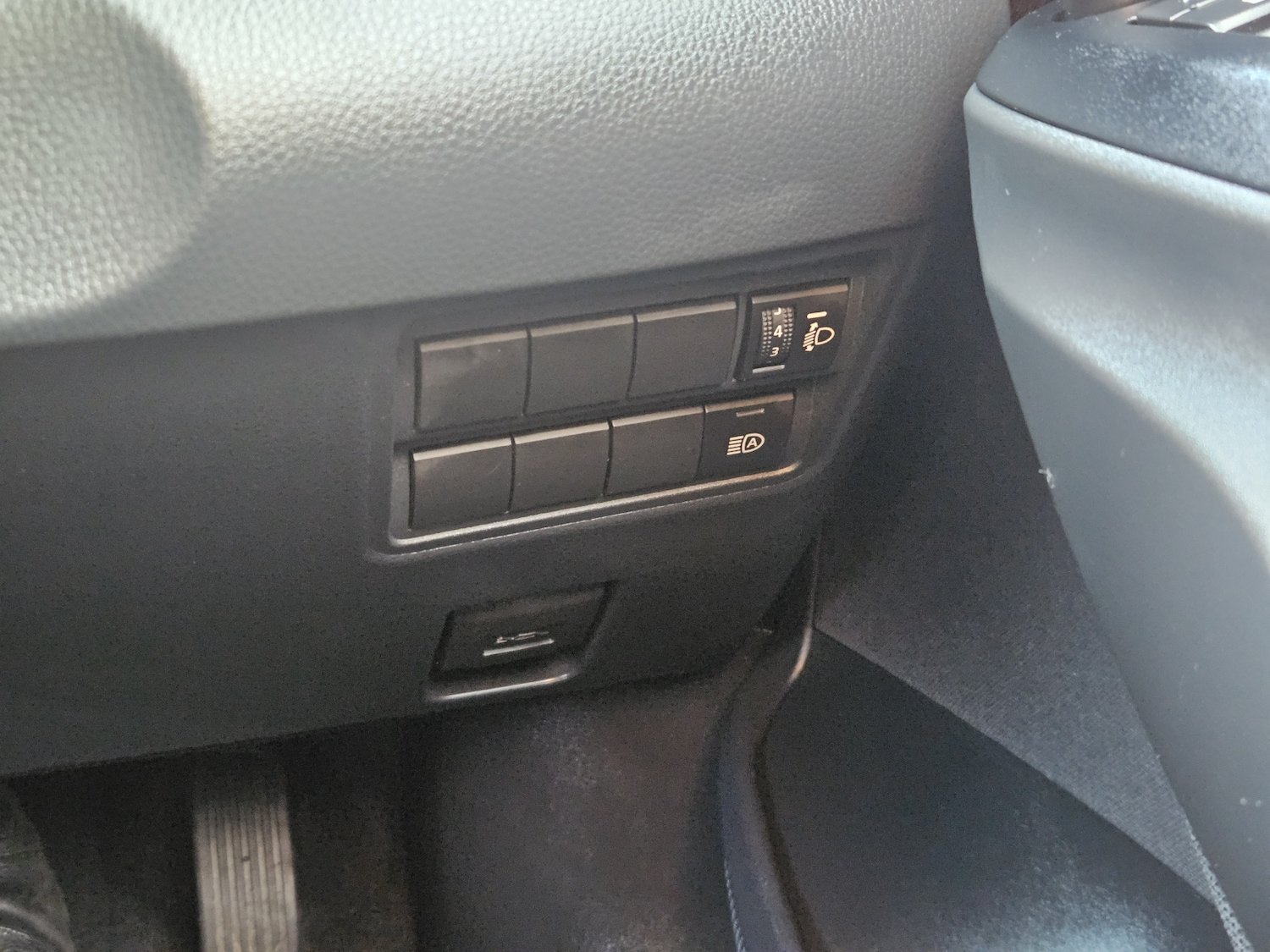 Used Toyota Yaris Cross 2024 for sale - 76873734: Photo 19