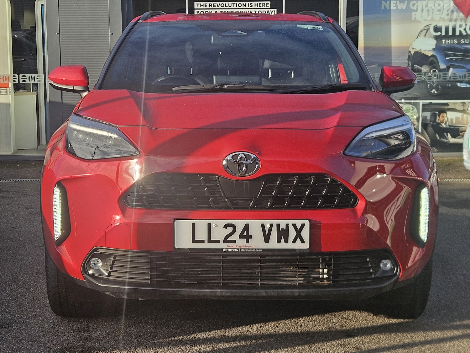 Used Toyota Yaris Cross 2024 for sale - 76873734: Photo 2