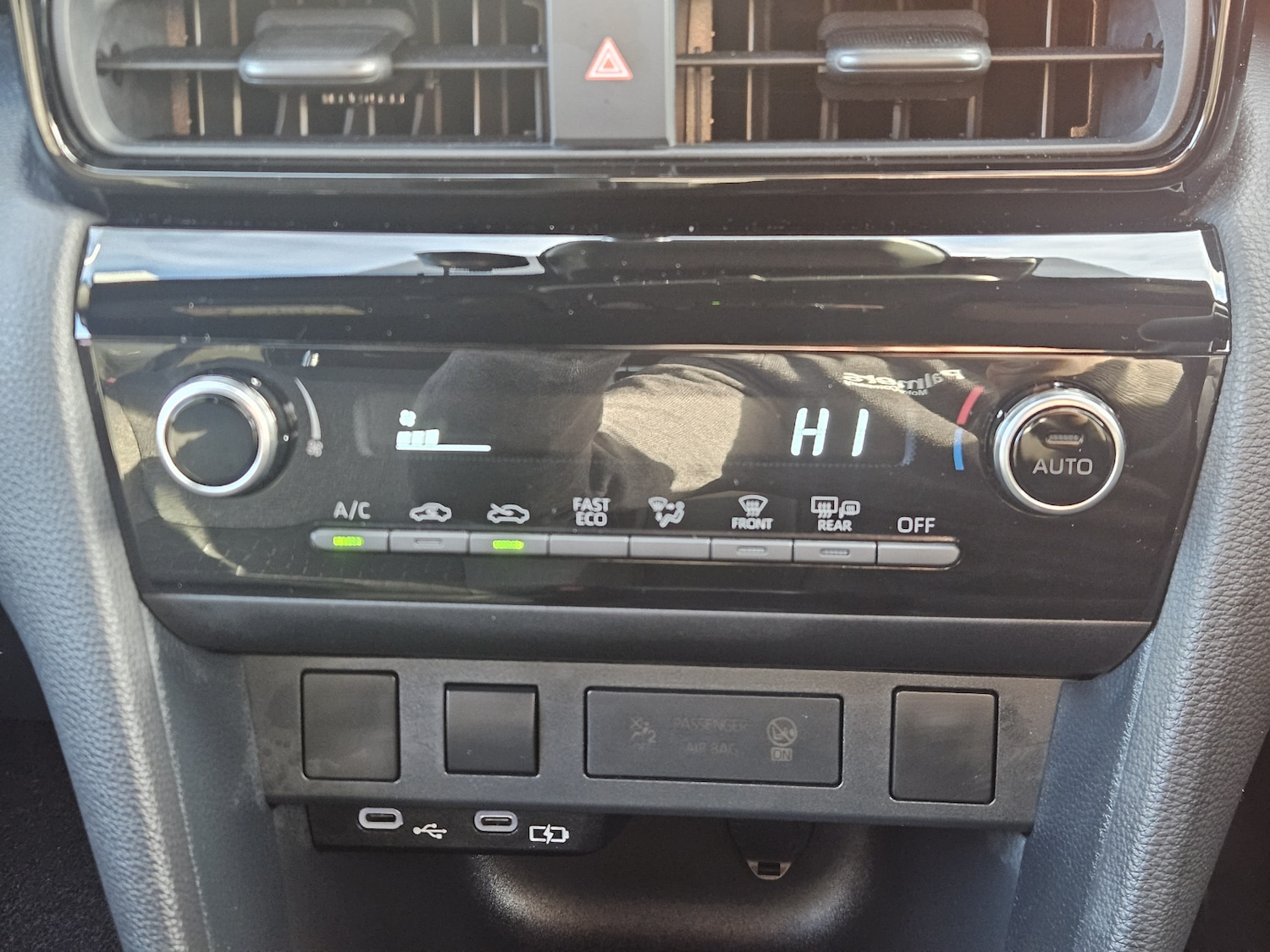 Used Toyota Yaris Cross 2024 for sale - 76873734: Photo 24