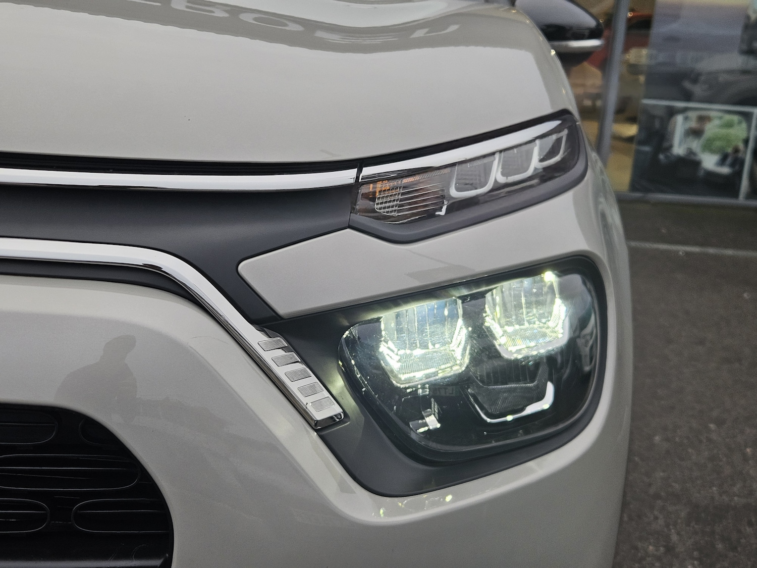 Used Citroen C3 2023 for sale - 76873716: Photo 3