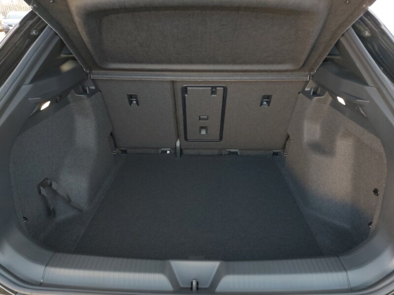 Used Volkswagen ID.4 2025 for sale - 77832325: Photo 8