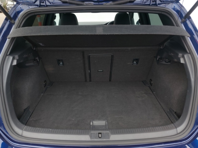 Used Volkswagen Golf 2018 for sale - 76309077: Photo 8